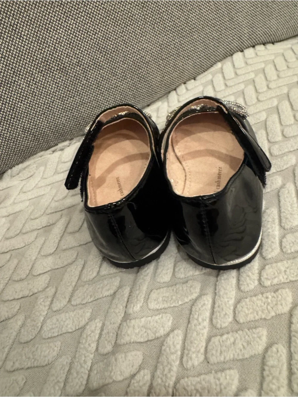 Cupcakes and cashmere black patent leather Mary Jane toddler shoes size 6